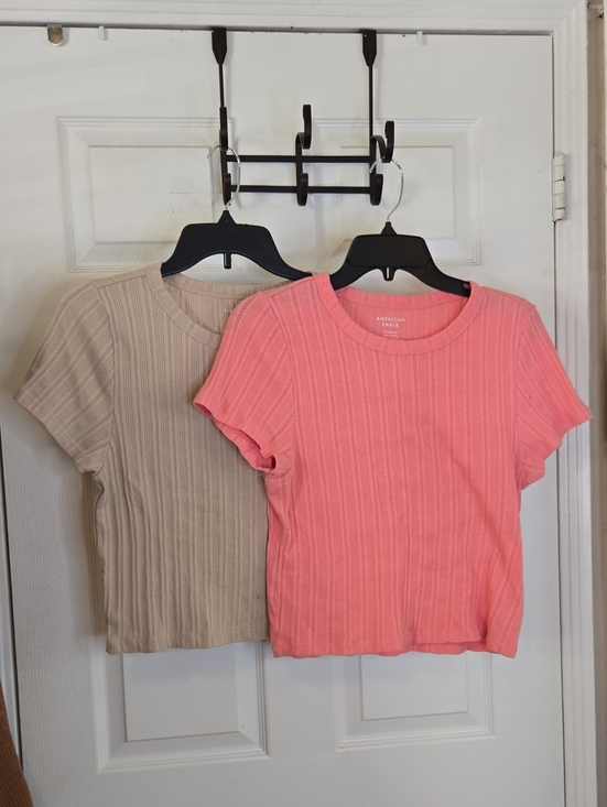 American Eagle Outfitters Tops - American Eagle Ribbed Crop Tee in Coral Pink (Single)